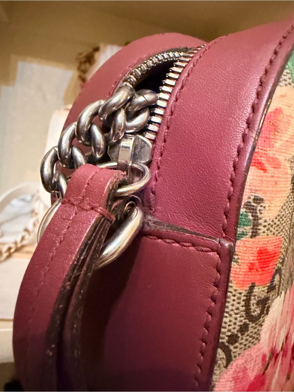 Gucci Beige GG Monogram Crossbody with Pink Floral Print - Picture 4 of 14